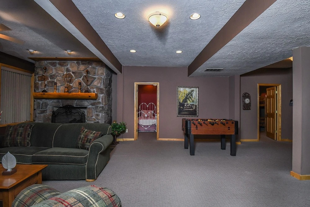 Cabernet Chalet