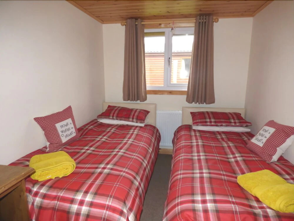 Jasmine Lodge, 2 bedroom with hot tub - Felmoor Park