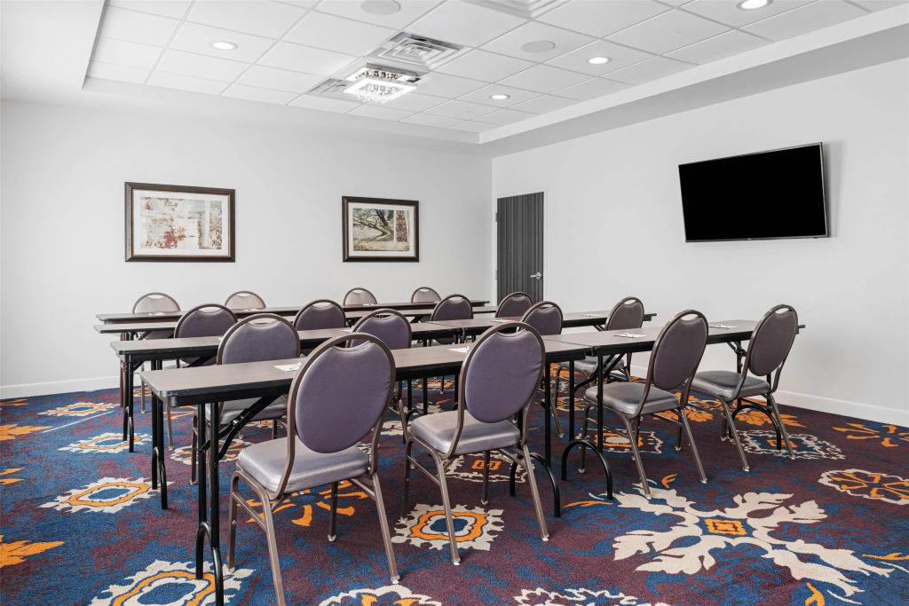 Best Western Plus New Richmond Inn & Suites