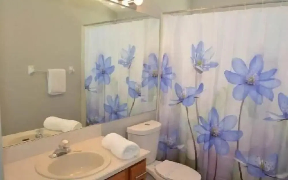 5 Bedroom 4 Bathroom Pool Home in Kissimmee FL