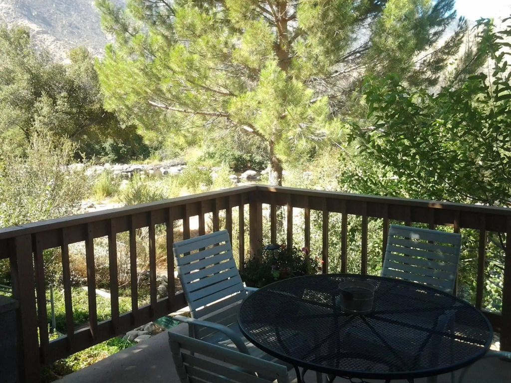 Sequoia Lodge