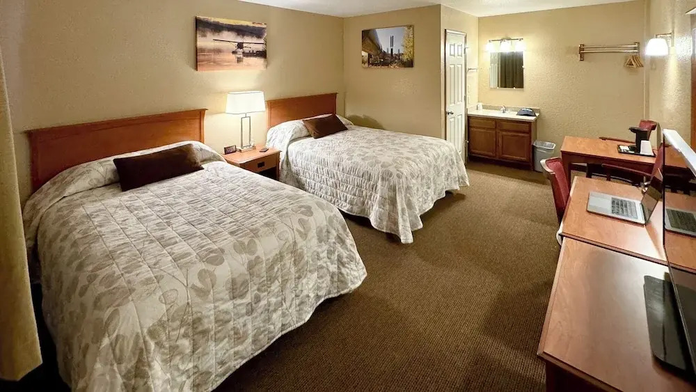 Young's Motel