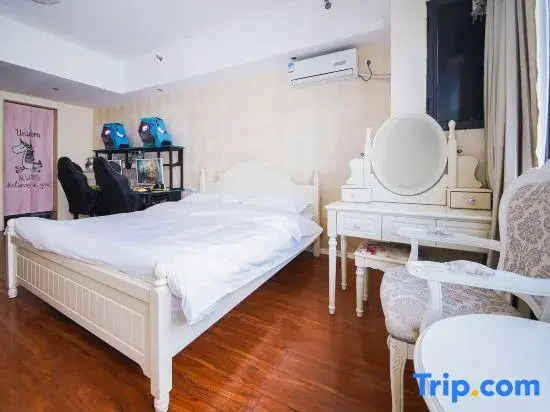 Lexiang E-sports Apartment (Liuzhou Chengzhong Wanda GuangChang