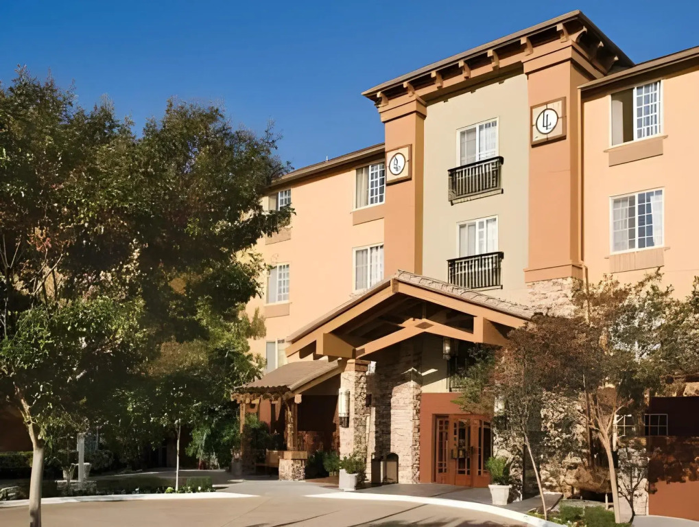 Larkspur Landing Extended Stay Suites Campbell