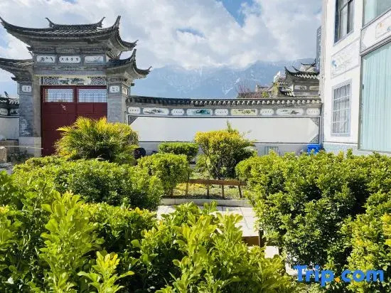 Yingshan Countryside B&B (Erhai Caicun Longkan Wharf Branch)