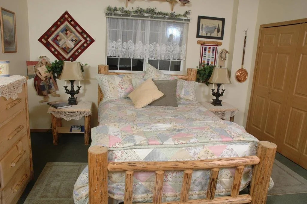 Alaskas Lake Lucille Bed & Breakfast