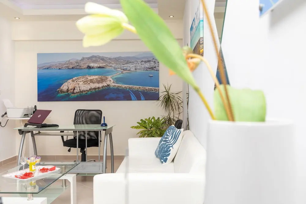 NAXOS DIAMOND Studios Apartments