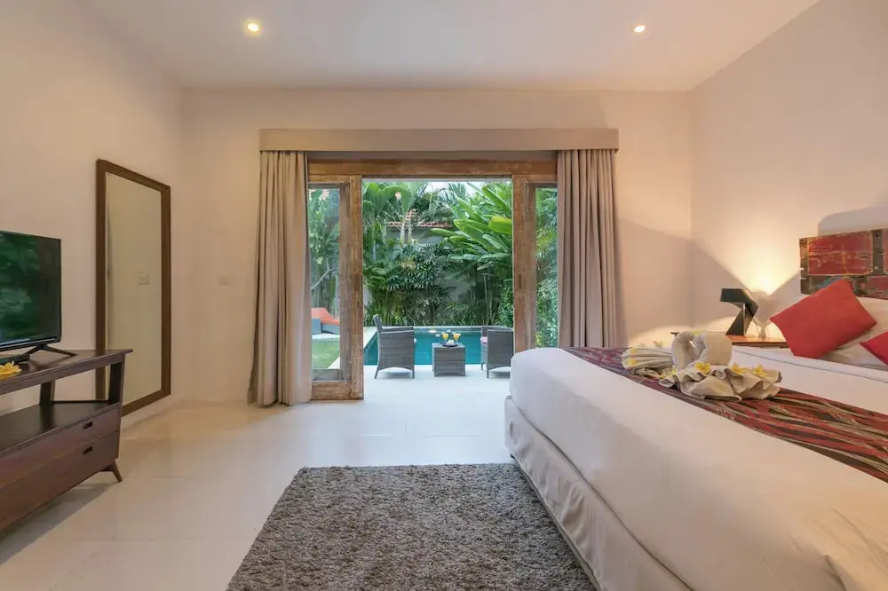 Villa Briana Seminyak by Villas R Us