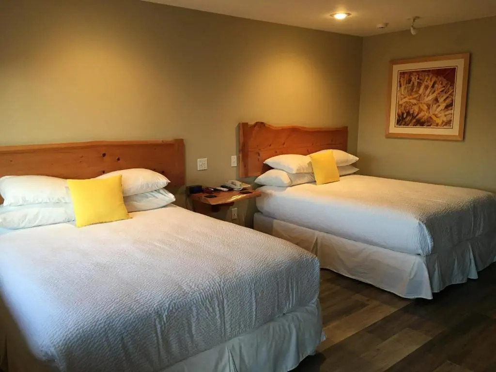 Cambria Shores Inn