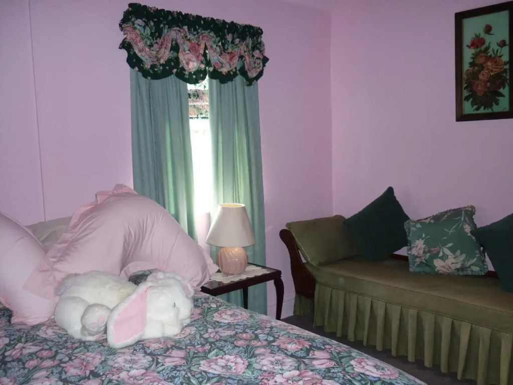 Old Colony Inn