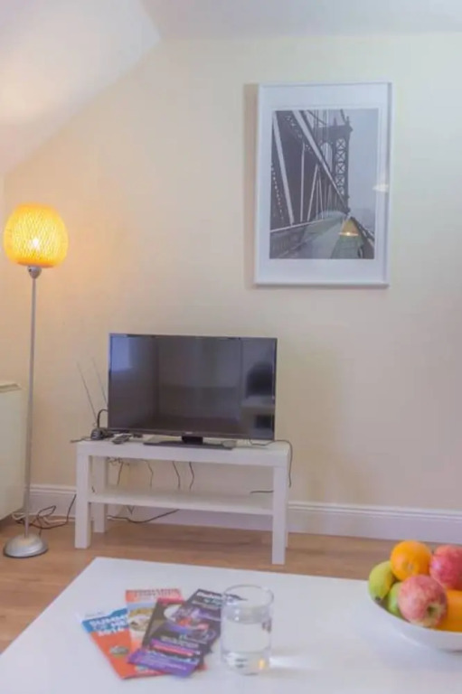 2 Bedroom Apartment Sleeps 3 In The City Centre