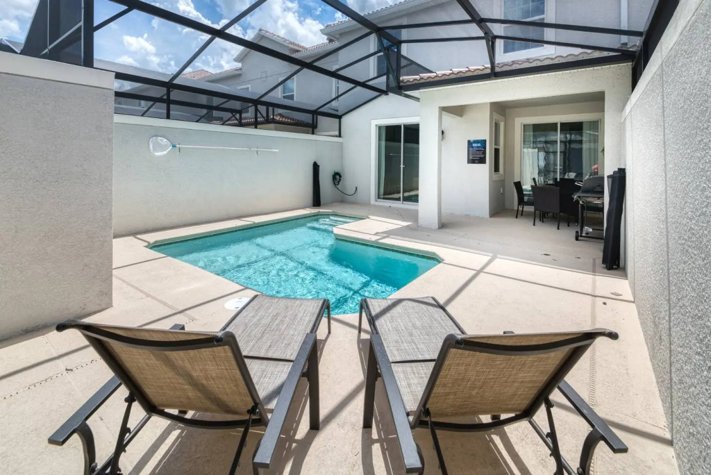 Pleasant house in Storey Lake with a nice private pool