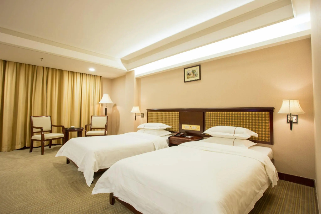 Zhong Hua Hotel