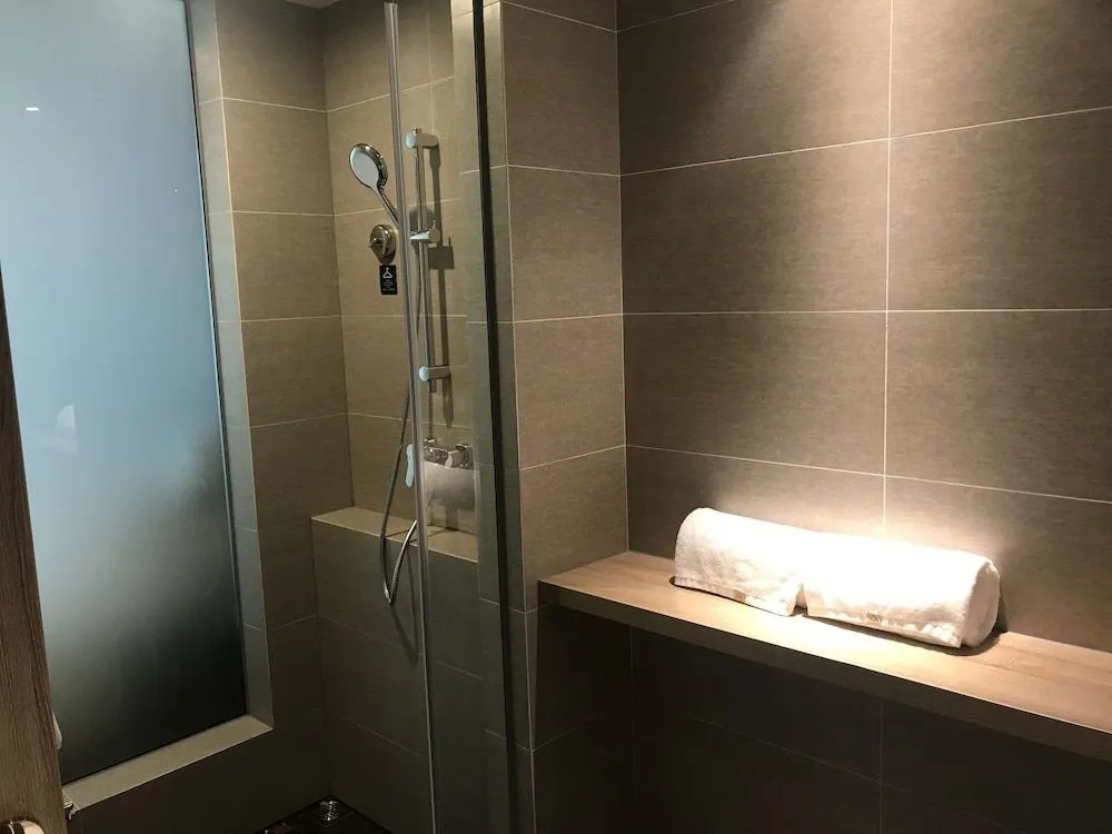 Atour Hotel Xiaoshan International Airport Hangzhou