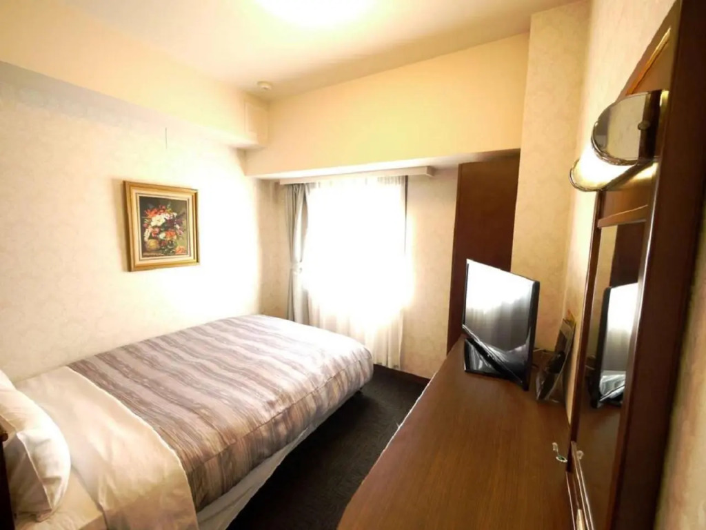 Hotel Route-Inn Yokohama Bashamichi