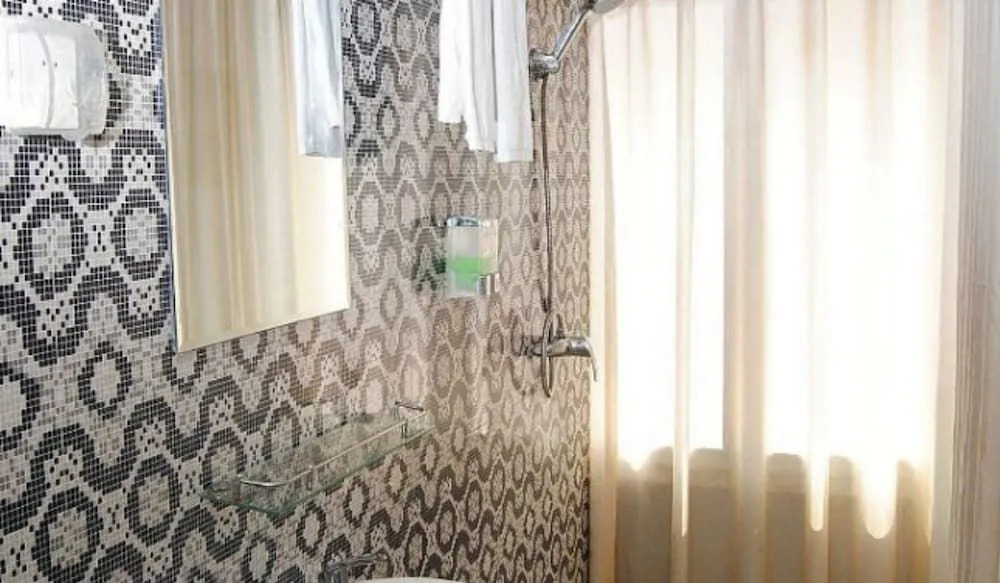 Guangzhou Baiyi Hotel Xingang Road