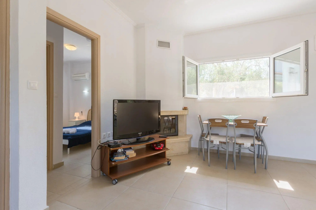 Villa Mia Private Pool Walk to Beach A C Wifi Car Not Required Eco-friendly - 2598