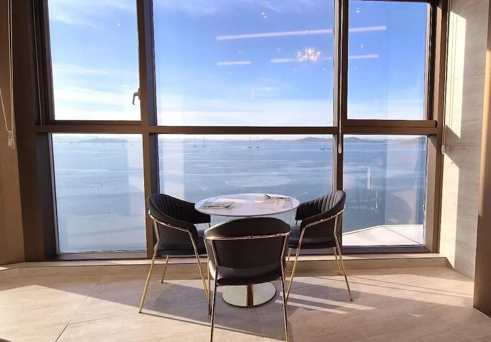 WAVEM HOTEL East