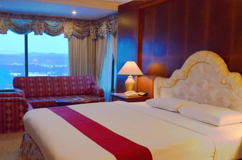 Grand Regal Hotel Davao