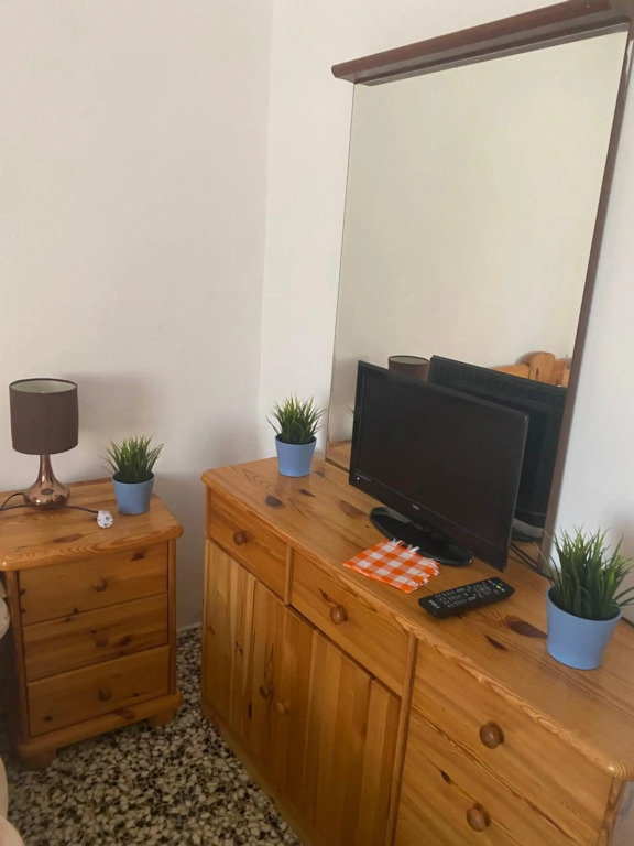 AMPLIO y CÉNTRICO APARTAMENTO CON APARCAMIENTO GRATUITO ALREDEDOR