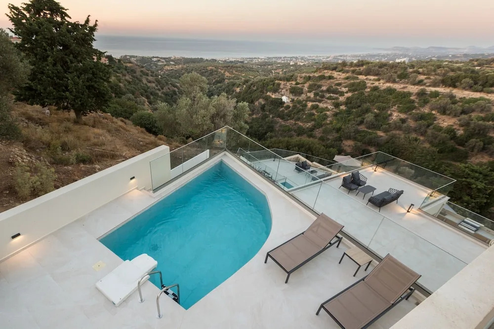 Villa Santa Ιrini 2 - With Heated Pool