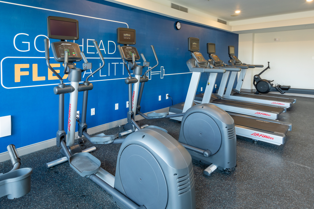 Holiday Inn Express & Suites Englewood - Denver South by IHG