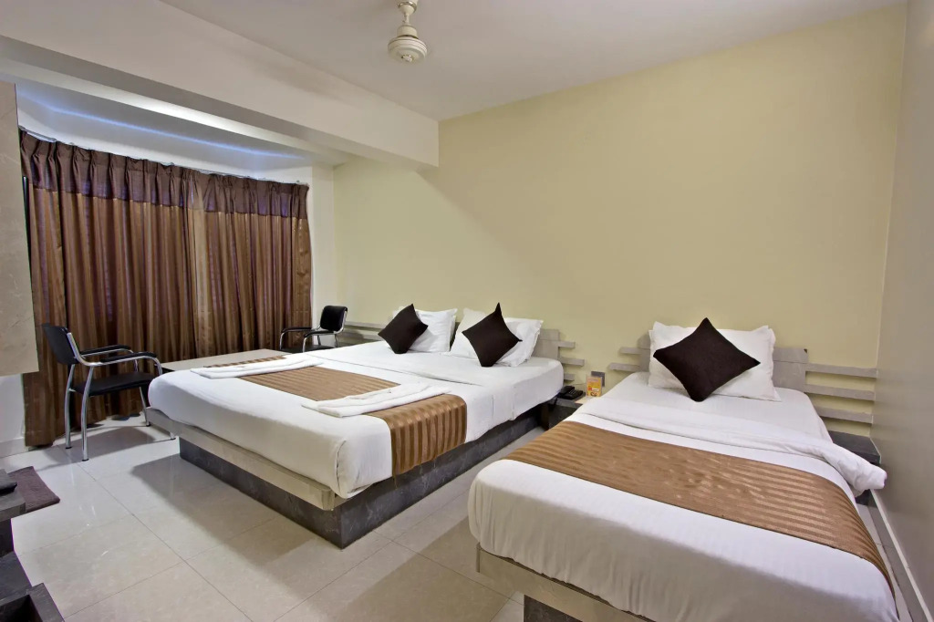 Mannars Residency