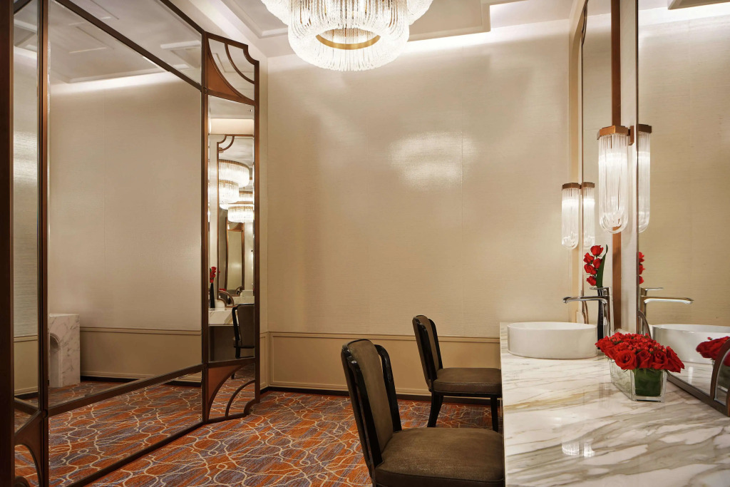 Conrad Tianjin