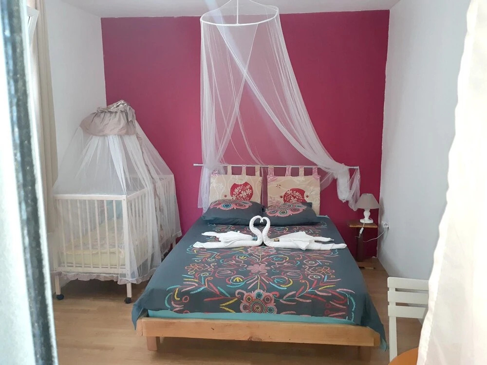 House With 2 Bedrooms in Saint Pierre, With Pool Access, Enclosed Gard