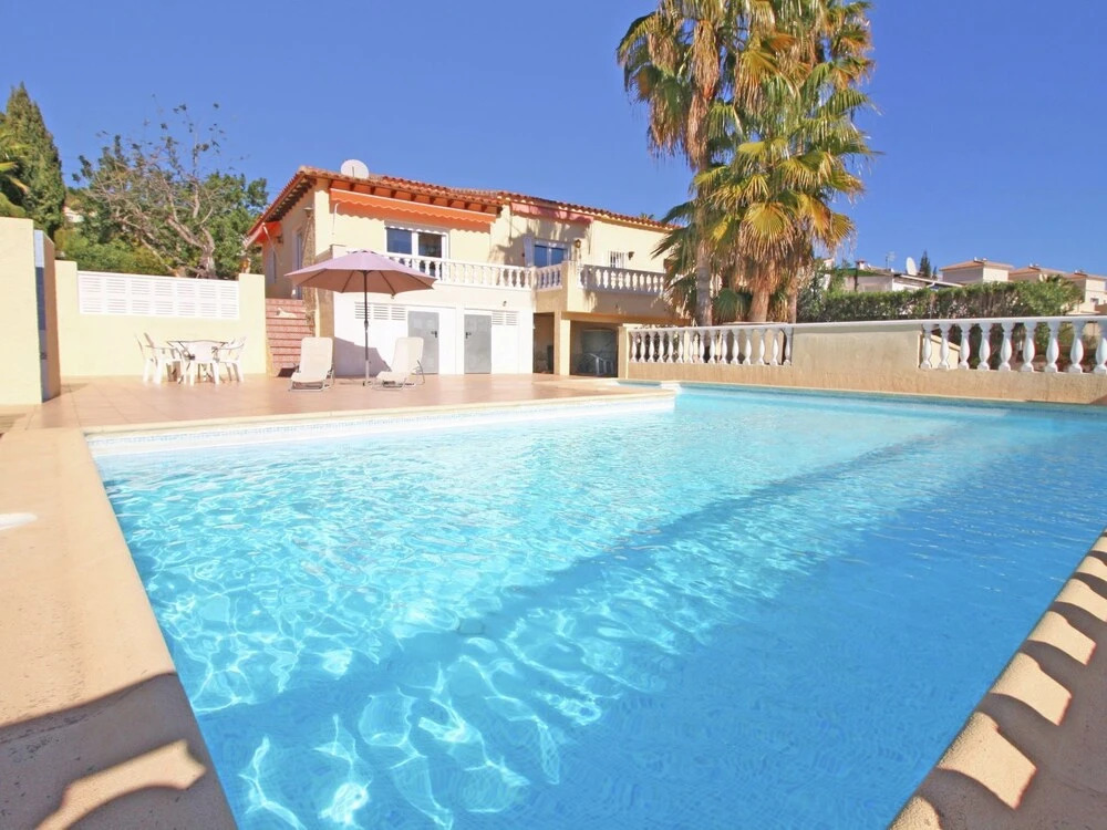 Great Villa for a Wonderful Holiday With Private Swimming Pool