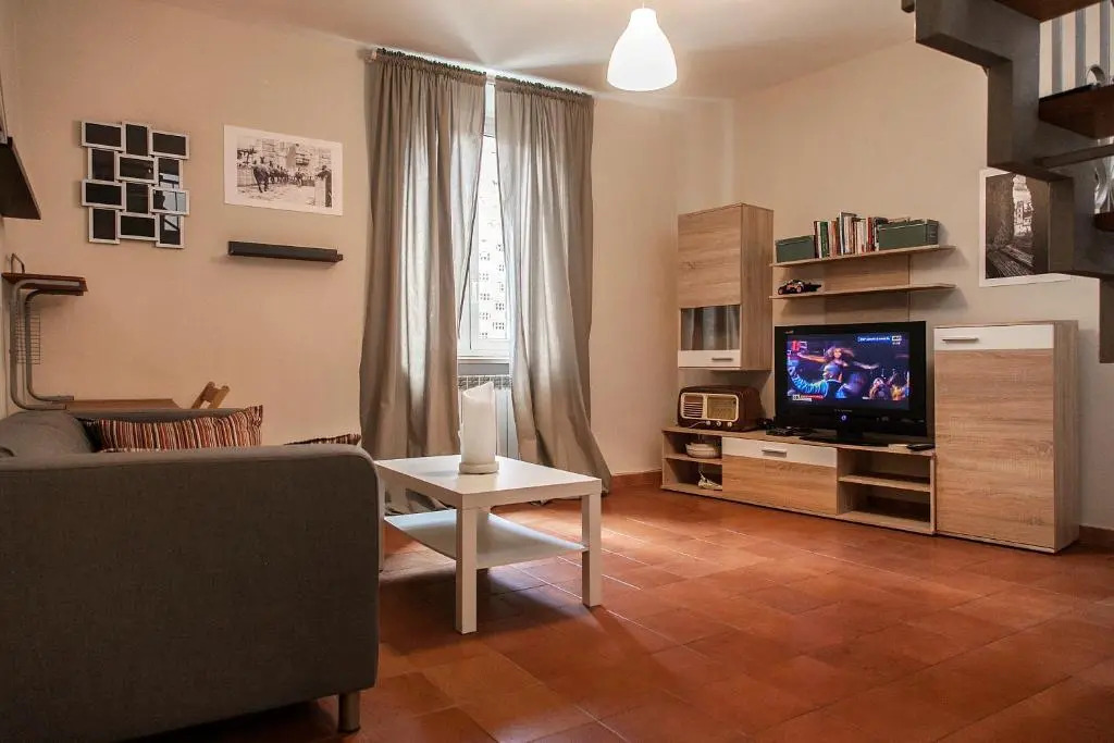 Via Campana 33