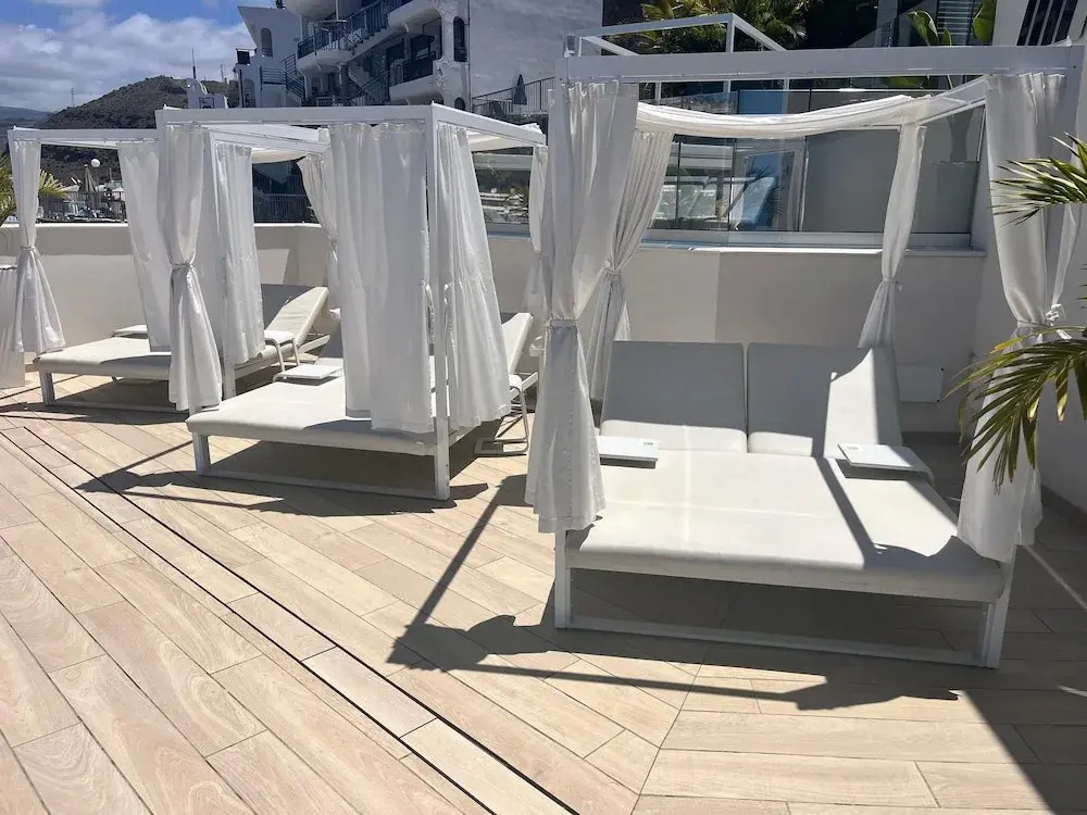 Grand Horizon Luxury Boutique Suites