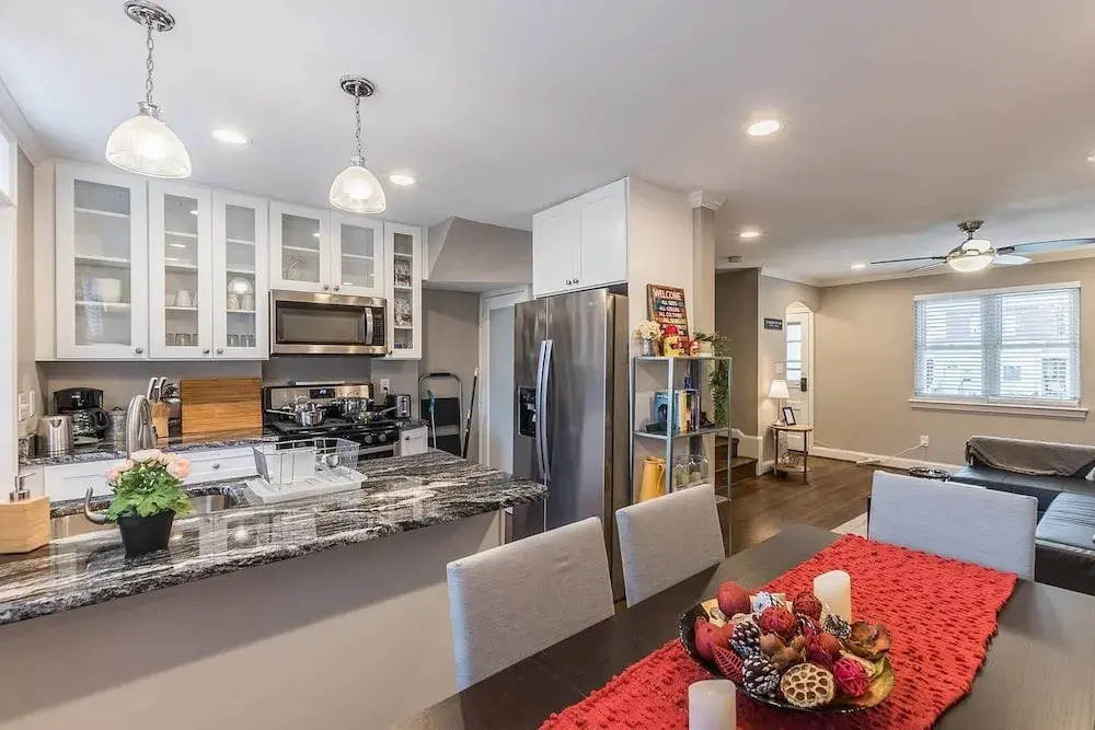 Beautiful 3br/2ba House with cozy backyard by CozySuites