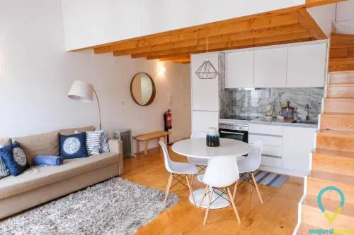 Almada Loft
