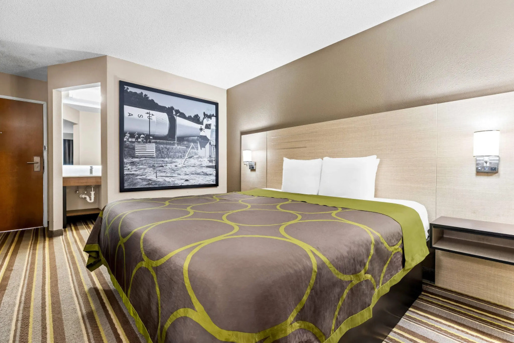 Super 8 by Wyndham Athens