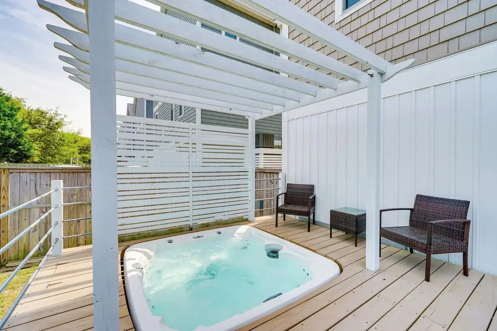 Modern Surf City Beach House w/ Hot Tub!