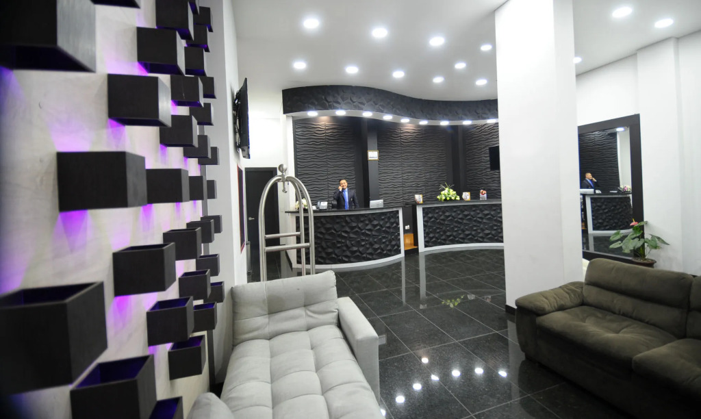 Boutique City Center 2