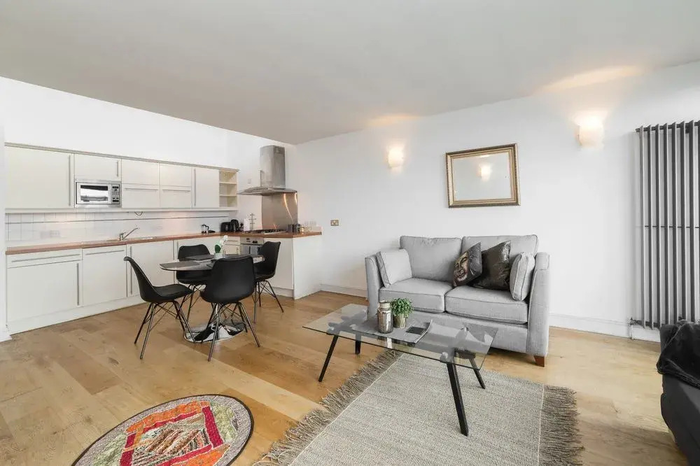 Excel Apartments Bloomsbury 2