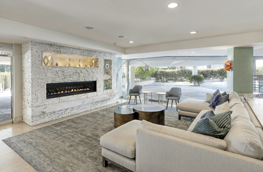 The Belamar Hotel Manhattan Beach, Tapestry by Hilton