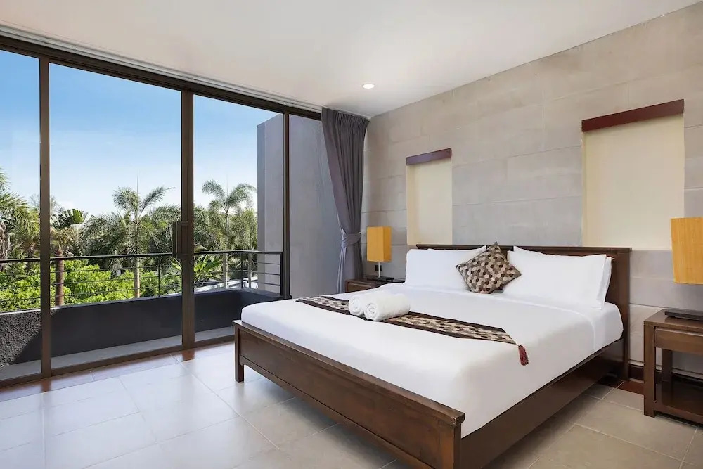 Spacious 3BR Pool Access Villa Argent 7