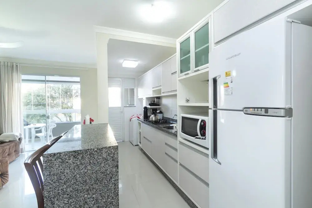 Apartamento 3 Dormitorios Em Bombas