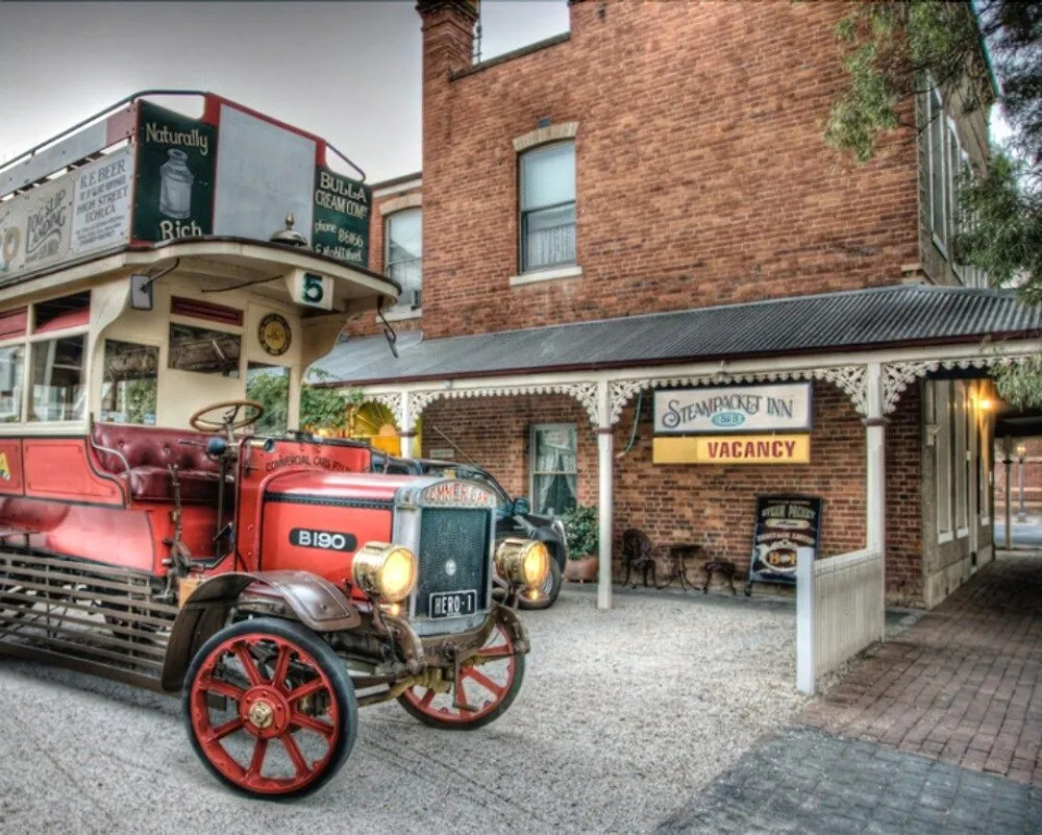 Steampacket Inn
