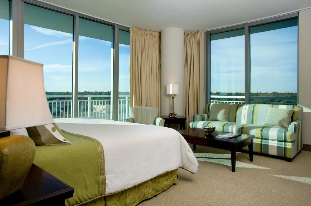 South Beach Biloxi Hotel & Suites