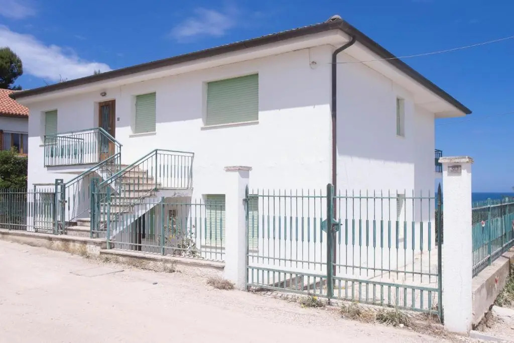 N129 - Numana, trilocale con giardino a 200mt dalla spiaggia