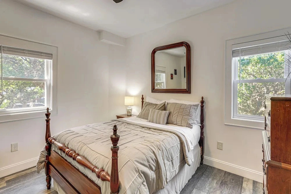 < 1 Mi to Ocean! OBX Condo w/ Decks, Pets Welcome