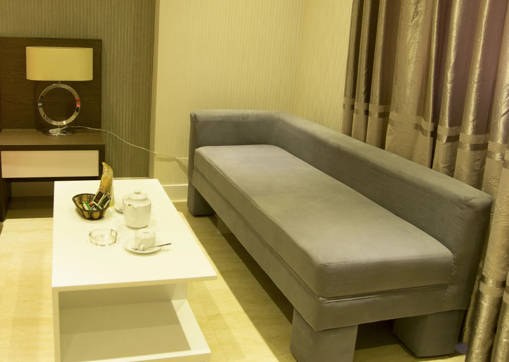 Golden Queen Aparthotel