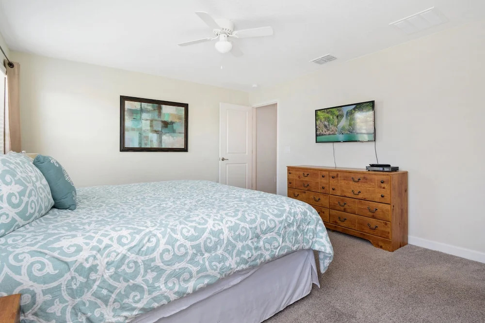 Storey Lake 4 Bedrooms near Disney Orlando FL 3079