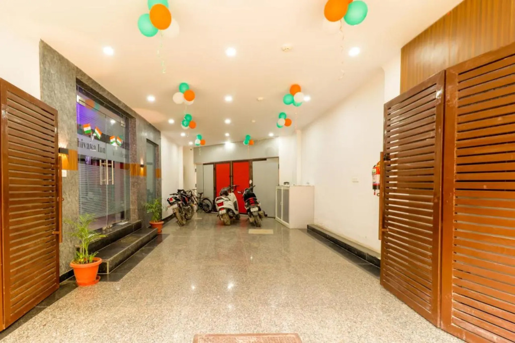 Airport Hotel Shivaka Inn