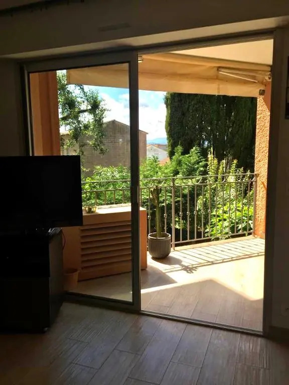 Belle résidence au centre de Saint Tropez avec piscine et garage