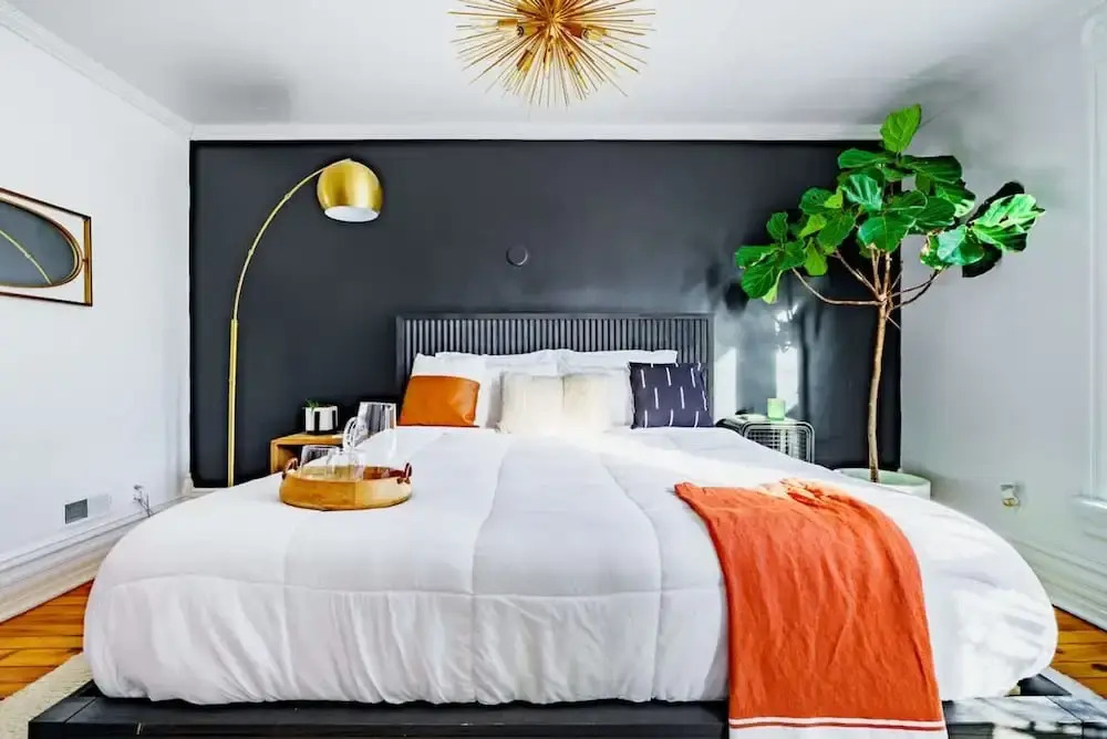 Short North Convention King Bed Parking Free